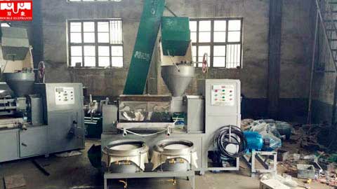 125型全自動榨油機 125型全自動榨油機